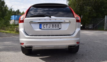 Volvo XC60 D4 AWD Summum Panorama B-Kamera Navi Euro 6 190hk Svensksåld-17 full