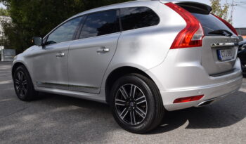 Volvo XC60 D4 AWD Summum Panorama B-Kamera Navi Euro 6 190hk Svensksåld-17 full