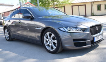 Jaguar XE 20d Euro 6 Skinn B_kamera Navi Auto Svensksåld-16 full