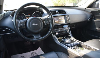 Jaguar XE 20d Euro 6 Skinn B_kamera Navi Auto Svensksåld-16 full