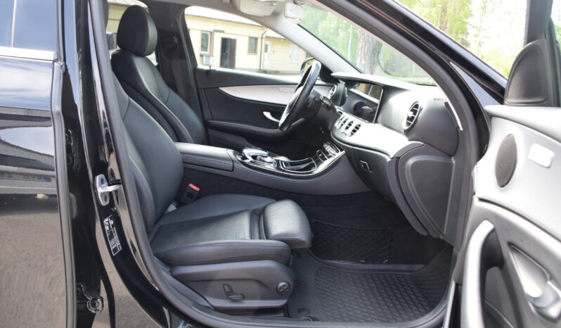 Mercedes-Benz E 220 T d 9G-Tronic Widescreen Skinn Moms bil-20 full