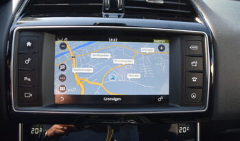 Jaguar XE 20d Euro 6 Skinn B_kamera Navi Auto Svensksåld-16 full