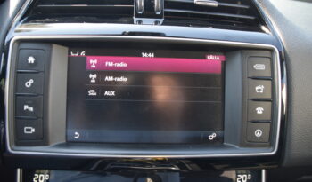Jaguar XE 20d Euro 6 Skinn B_kamera Navi Auto Svensksåld-16 full