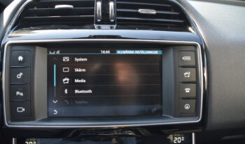 Jaguar XE 20d Euro 6 Skinn B_kamera Navi Auto Svensksåld-16 full