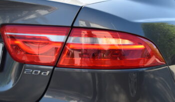 Jaguar XE 20d Euro 6 Skinn B_kamera Navi Auto Svensksåld-16 full