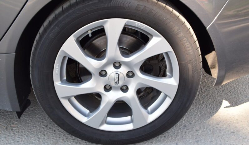 Jaguar XE 20d Euro 6 Skinn B_kamera Navi Auto Svensksåld-16 full