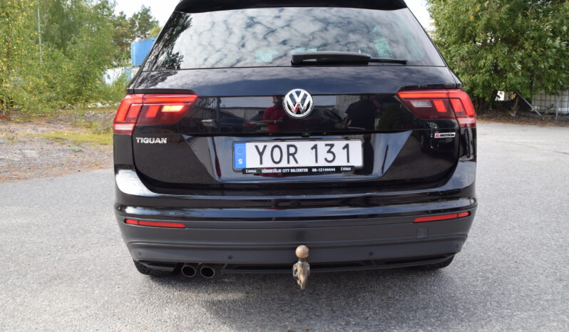 Volkswagen Tiguan 1.4 TSI 4Motion Euro 6 B_Värmare CarPlay Svensksåld-18 full