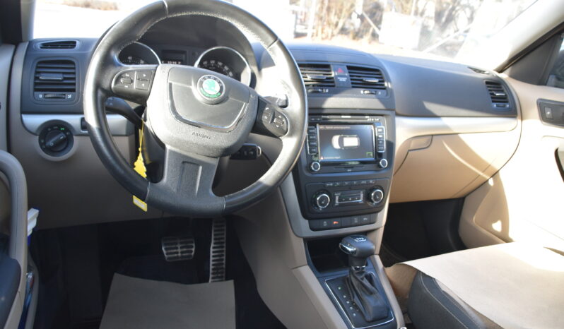 Skoda Yeti 1.2 TSI Experience Euro 5 Navi Auto Svensksåld-12 full