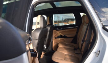 Porsche Cayenne 300HK TipTronic S Euro 6 Panorama Skinn-17 full