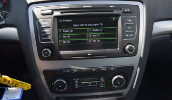 Skoda Octavia Kombi 1.6 TDI Elegance Euro 5 Auto Svensksåld-13 full