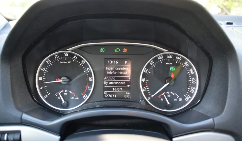 Skoda Octavia Kombi 1.6 TDI Elegance Euro 5 Auto Svensksåld-13 full