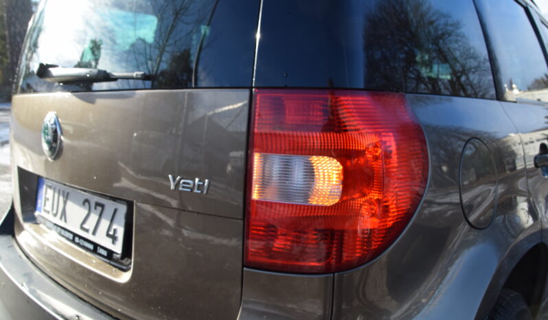 Skoda Yeti 1.2 TSI Experience Euro 5 Navi Auto Svensksåld-12 full