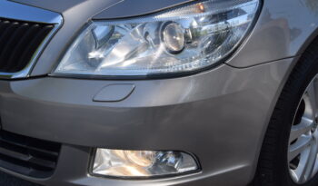 Skoda Octavia Kombi 1.6 TDI Elegance Euro 5 Auto Svensksåld-13 full