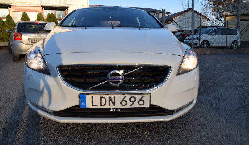 Volvo V40 D2 Kinetic Euro 6 D-Värmare Svensksåld-16 full