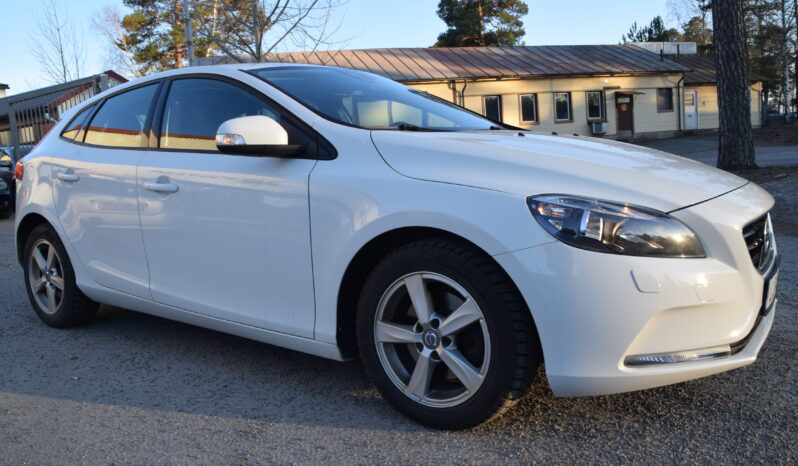 Volvo V40 D2 Kinetic Euro 6 D-Värmare Svensksåld-16 full