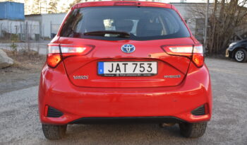 Toyota Yaris 1,5 Hybrid e-CVT Life Euro 6 P-Sensorer Svensksåld-17 full