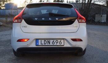 Volvo V40 D2 Kinetic Euro 6 D-Värmare Svensksåld-16 full