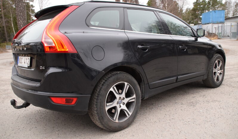 Volvo XC60 D4 Geartronic Momentum Euro 5 D-Värmare Skinn Svensksåld-13 full