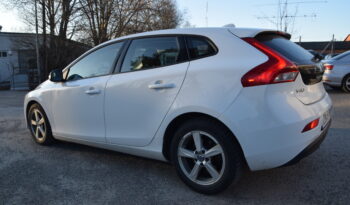 Volvo V40 D2 Kinetic Euro 6 D-Värmare Svensksåld-16 full
