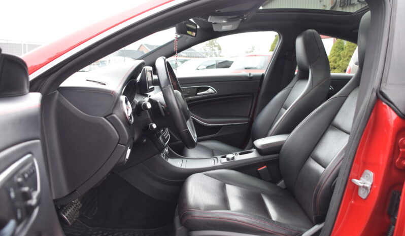 Mercedes-Benz CLA 200 Panorama AMG Sport Euro 6 B-Värmare Svensksåld-13 full