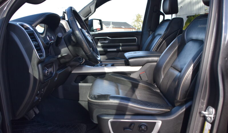 Dodge RAM 1500 LARAMIE 5.7 V8 HEMI  Sport Panorama Moms Bil Svensksåld-19 full