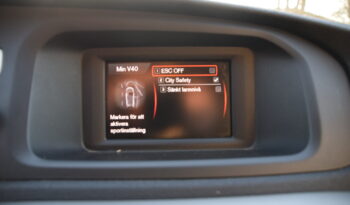Volvo V40 D2 Kinetic Euro 6 D-Värmare Svensksåld-16 full