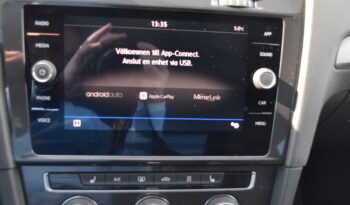Volkswagen Golf 5-dörrar 1.6 TDI B-Kamera Euro 6 D-Värmare Svensksåld-17 full