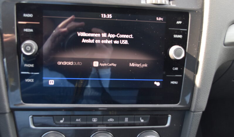 Volkswagen Golf 5-dörrar 1.6 TDI B-Kamera Euro 6 D-Värmare Svensksåld-17 full