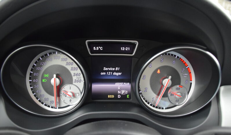 Mercedes-Benz CLA 200 Panorama AMG Sport Euro 6 B-Värmare Svensksåld-13 full