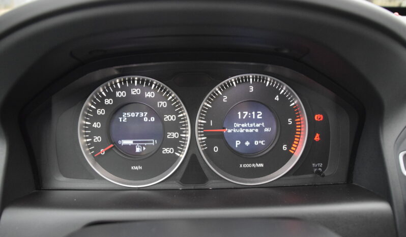 Volvo XC60 D4 Geartronic Momentum Euro 5 D-Värmare Skinn Svensksåld-13 full