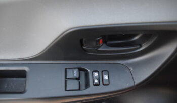 Toyota Yaris 1,5 Hybrid e-CVT Life Euro 6 P-Sensorer Svensksåld-17 full