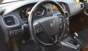 Volvo V40 D2 Kinetic Euro 6 D-Värmare Svensksåld-16 full