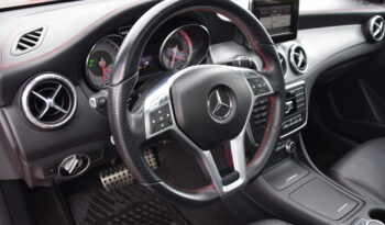 Mercedes-Benz CLA 200 Panorama AMG Sport Euro 6 B-Värmare Svensksåld-13 full