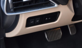 Jaguar XE 20t Euro 6 Navi Skinn B-Kamera Dragkrok Svensksåld-19 full