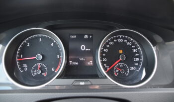 Volkswagen Golf 5-dörrar 1.6 TDI B-Kamera Euro 6 D-Värmare Svensksåld-17 full