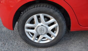 Toyota Yaris 1,5 Hybrid e-CVT Life Euro 6 P-Sensorer Svensksåld-17 full