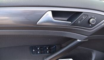 Volkswagen Golf 5-dörrar 1.6 TDI B-Kamera Euro 6 D-Värmare Svensksåld-17 full