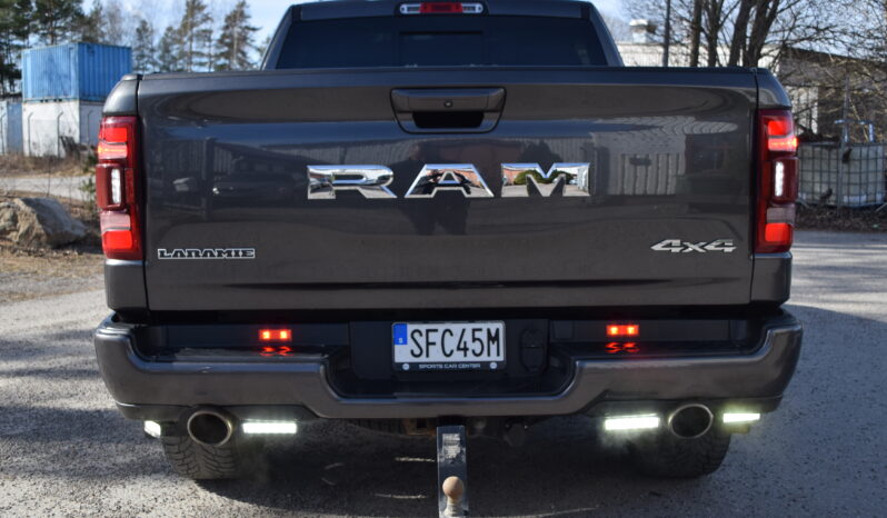 Dodge RAM 1500 LARAMIE 5.7 V8 HEMI  Sport Panorama Moms Bil Svensksåld-19 full