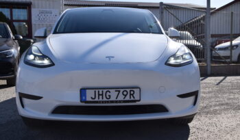 Tesla Model Y Standard Range RWD Panorama Dragkrok Moms Bil Svensksåld-23 full