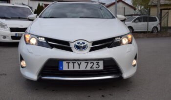 Toyota Auris 1,8 Touring Sports Hybrid e-CVT Edition Euro 5 Svensksåld-15 full