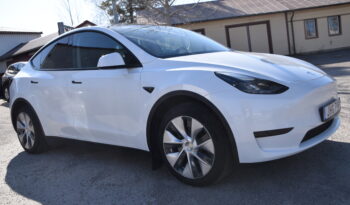 Tesla Model Y Standard Range RWD Panorama Dragkrok Moms Bil Svensksåld-23 full