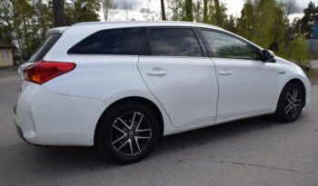 Toyota Auris 1,8 Touring Sports Hybrid e-CVT Edition Euro 5 Svensksåld-15 full