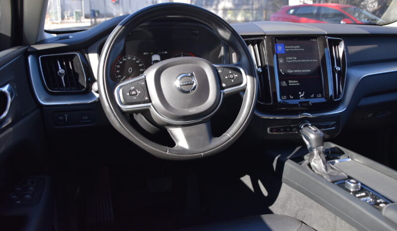 Volvo XC60 D4 AWD Geartronic Advanced Momentum Skinn Euro 6 Svensksåld-18 full