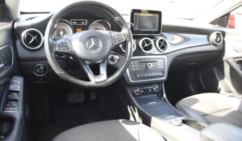 Mercedes-Benz CLA 180 7G-DCT Euro 6 B-Kamera Navi Auto Svensksåld-15 full