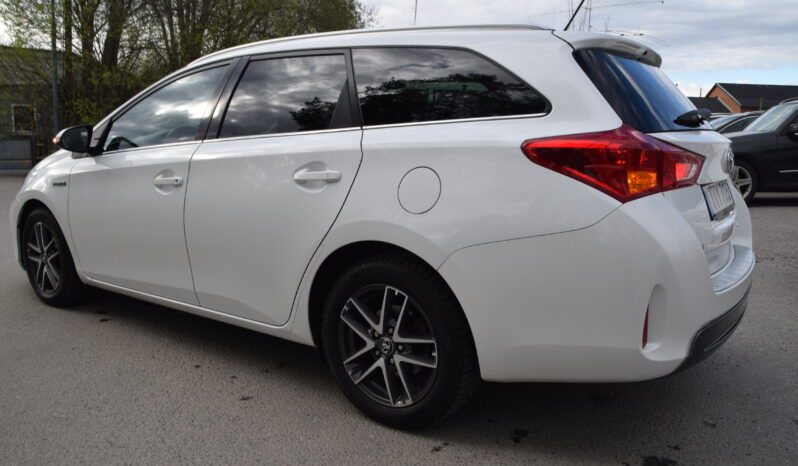 Toyota Auris 1,8 Touring Sports Hybrid e-CVT Edition Euro 5 Svensksåld-15 full