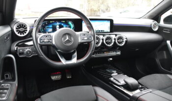 Mercedes-Benz A 180 Sedan 7G-DCT AMG Sport Euro 6 B-Värmare Svensksåld-22 full