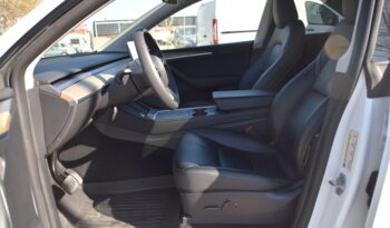Tesla Model Y Standard Range RWD Panorama Dragkrok Moms Bil Svensksåld-23 full