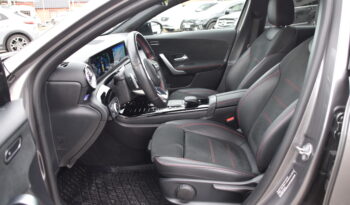 Mercedes-Benz A 180 Sedan 7G-DCT AMG Sport Euro 6 B-Värmare Svensksåld-22 full