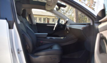 Tesla Model Y Standard Range RWD Panorama Dragkrok Moms Bil Svensksåld-23 full