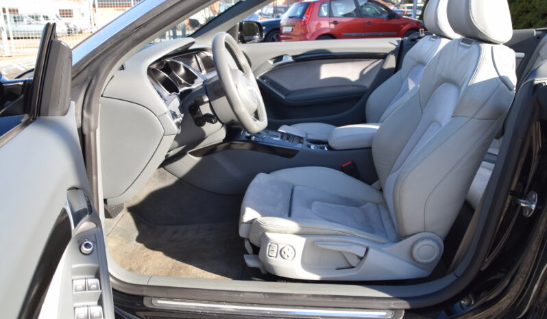 Audi A5 Cabriolet 2.0 TDI DPF Multitronic Euro 5 Svensksåld-12 full